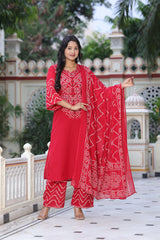 Bandhani Discharge Printed Suit Set with Dupatta & Pant