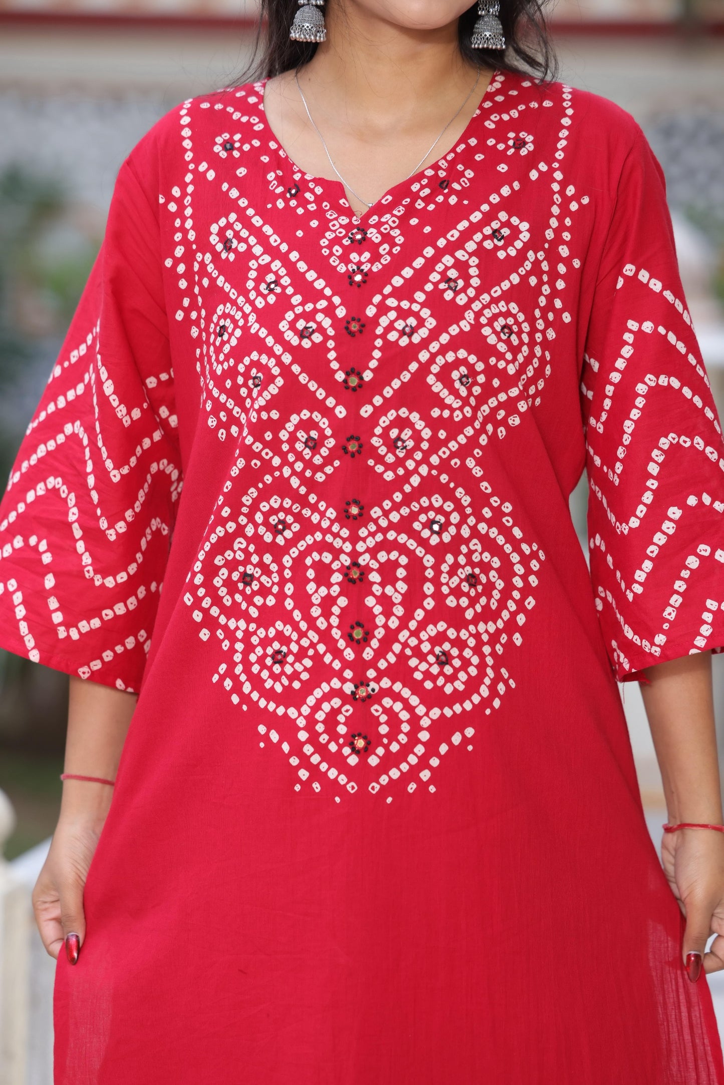 Bandhani Discharge Printed Suit Set with Dupatta & Pant