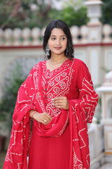 Bandhani Discharge Printed Suit Set with Dupatta & Pant